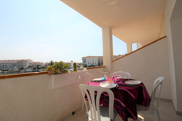 Foto van Appartement in Empuriabrava met Uitzicht op Kanaal - terrace