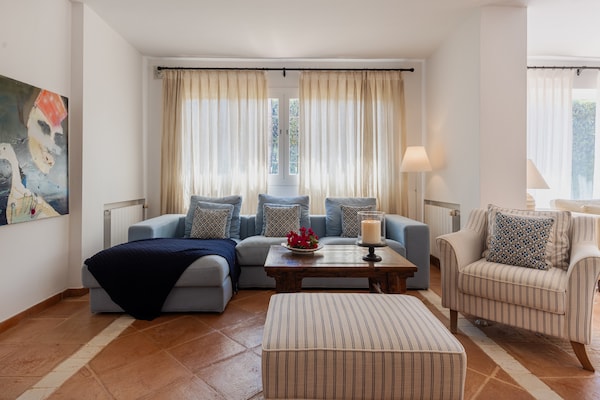 Foto van Charmante Andalusische strandvilla - Vakantiehuis in Marbella - LivingRoom