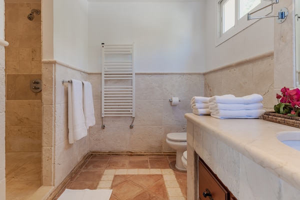 Foto van Charmante Andalusische strandvilla - Vakantiehuis in Marbella - BedRoom