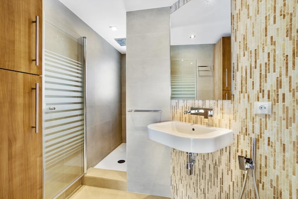 Foto van Appartement in Torremolinos met zwembad - Vakantiehuis in Torremolinos - BathRoom
