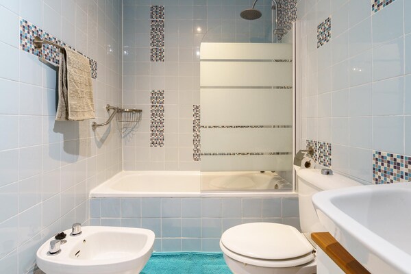 Foto van Appartement in Fuengirola vlakbij treinstation - Vakantiehuis in Fuengirola - BathRoom