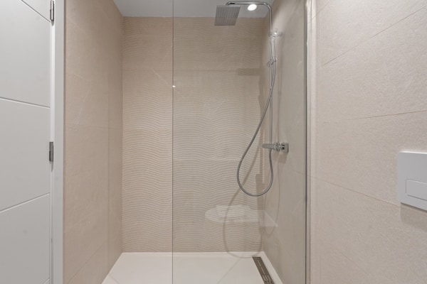 Foto van Chique penthouse in Casares met solarium - Vakantiehuis in Casares - BathRoom