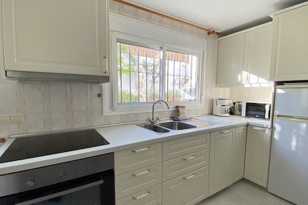 Foto van Appartement in Nerja bij Burriana Strand - Vakantiehuis in Nerja - Kitchen
