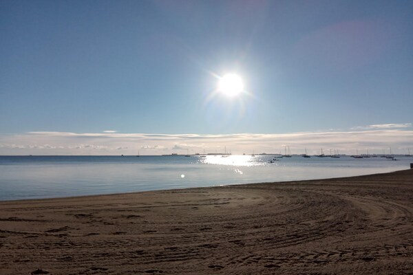 Foto van Eenpersoonskamer in het Albohera Playa Hotel - Vakantiehuis in Santiago de la Ribera - AreaSummer5KM