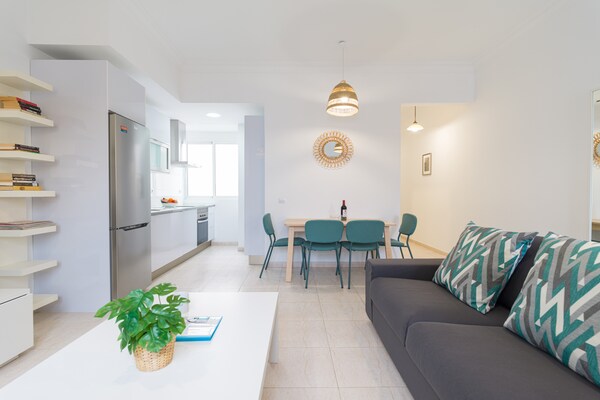 Foto van Appartement in Las Palmas bij Las Canteras - Vakantiehuis in Las Palmas de Gran Canaria - LivingRoom