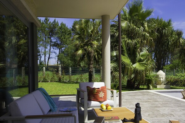 Foto van Villa in Sanxenxo met Zeezicht en Zwembad - Vakantiehuis in Pontevedra - GardenSummer