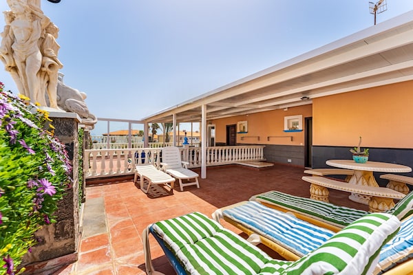 Foto van Appartement met uitzicht op de tuin in El Médano - Vakantiehuis in Santa Cruz de Tenerife - TerraceBalcony