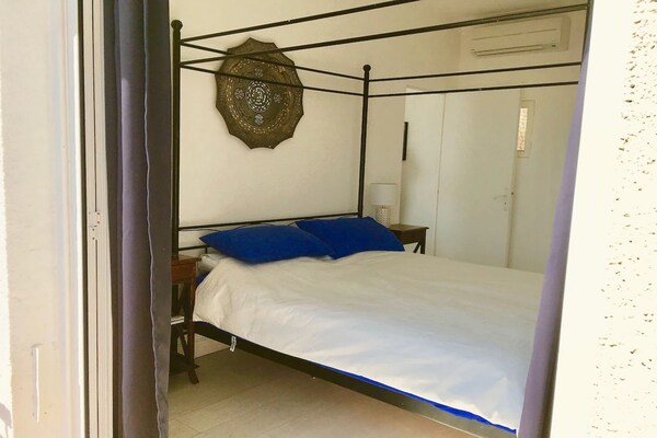 Foto van Comfortabel vakantiehuis met privé zwembad - Vakantiehuis in Èze - BedRoom