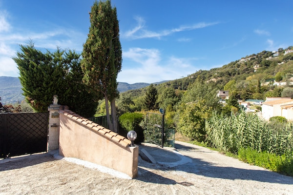 Foto van Gezellige ontsnapping op de heuvel in Berre - Vakantiehuis in Berre-Les-Alpes - AreaSummer1KM