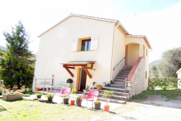Foto van Appartement voor 6 personen - Vakantiehuis in Bar sur loup - ExteriorSummer
