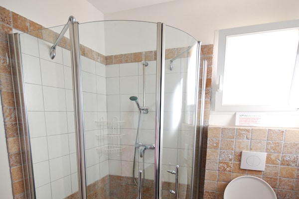 Foto van Villa in Montbrun met zwembad en bergzicht - Vakantiehuis in Montbrun-des-Corbières - BathRoom