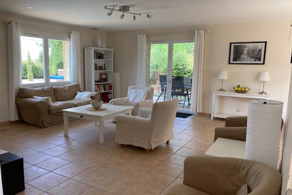 Foto van Villa in Montbrun met zwembad en bergzicht - Vakantiehuis in Montbrun-des-Corbières - BathRoom