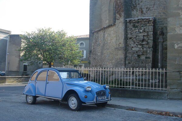 Foto van Villa in Montbrun met zwembad en bergzicht - Vakantiehuis in Montbrun-des-Corbières - AreaSummer5KM
