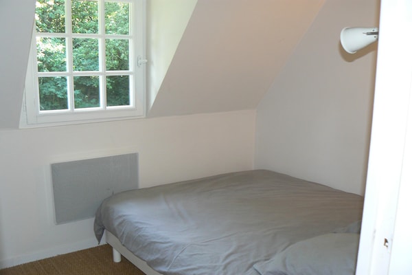 Foto van Landgoed in Normandië met Zwembad & Tennis - Vakantiehuis in Le Mesnil sur Blangy - BedRoom