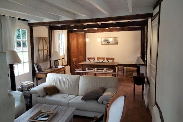 Foto van Landgoed in Normandië met Zwembad & Tennis - Vakantiehuis in Le Mesnil sur Blangy - 