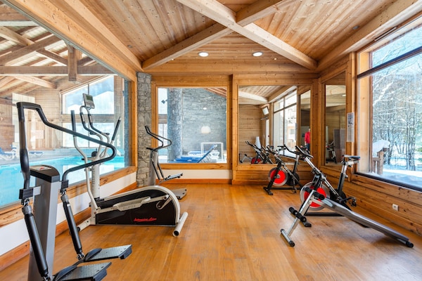 Foto van Bergvakantiehuis met verwarmd zwembad - Vakantiehuis in CHANTEMERLE - gym