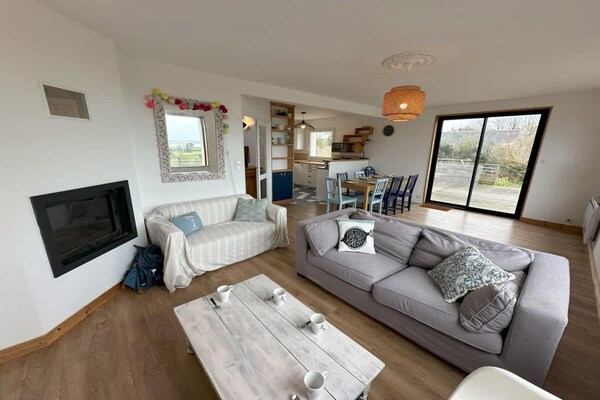 Foto van Charmant huis in Landéda met uitzicht op zee - Vakantiehuis in Landéda - LivingRoom