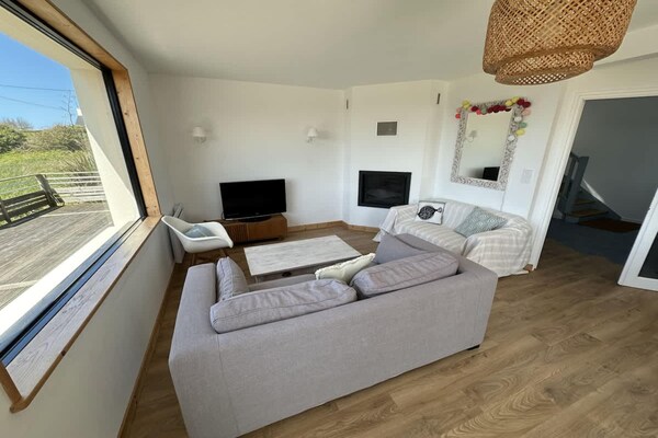 Foto van Charmant huis in Landéda met uitzicht op zee - Vakantiehuis in Landéda - LivingRoom