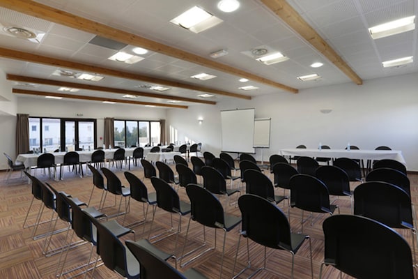 Foto van Chique appartement aan de kust met uitzicht op het zwembad - Facilities