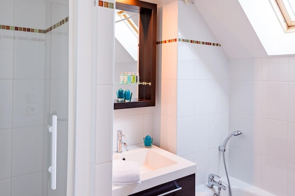 Foto van Bretonse nis: verblijf voor zes personen - Vakantiehuis in Cancale - BathRoom