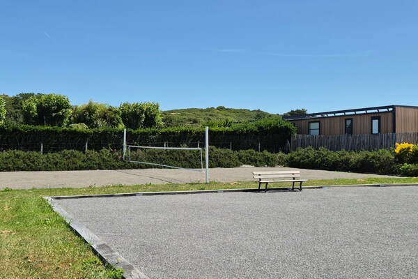 Foto van Chalet met zwembad op 500 meter van het strand. - Vakantiehuis in Saint-Pair-sur-Mer - ParkFacilities
