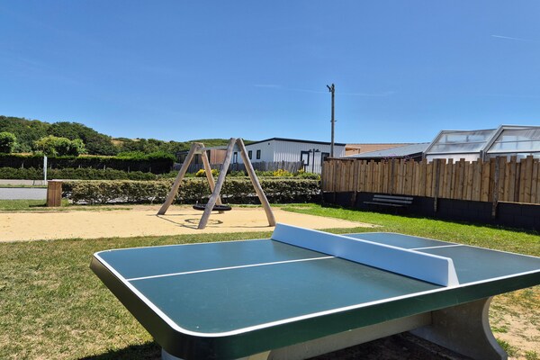 Foto van Chalet met zwembad op 500 meter van het strand. - Vakantiehuis in Saint-Pair-sur-Mer - ParkFacilities