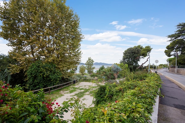 Foto van Elegant vakantiehuis met zwembad - Vakantiehuis in Toulon - ViewSummer