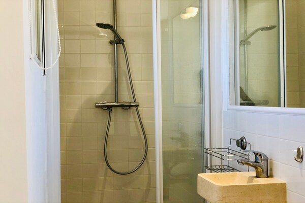 Foto van Villa in La Croix-Valmer met Zeezicht - Vakantiehuis in La Croix-Valmer - BathRoom