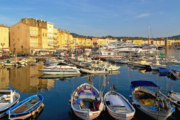 Foto van Villa in Le Muy met zwembad en meer - Vakantiehuis in Le muy - AreaSummer20KM