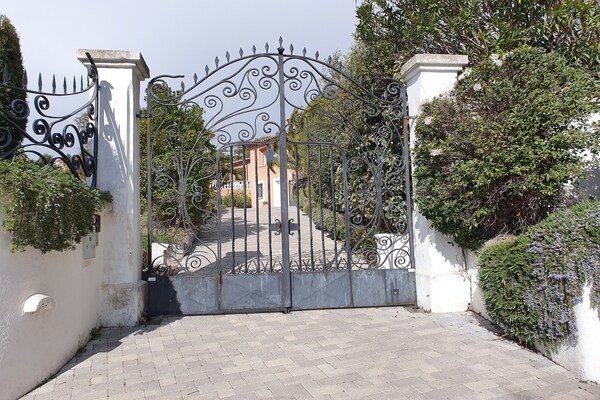 Foto van Appartement in Morbihan park in de buurt van zee - Vakantiehuis in Les Adrets de l'Esterel - HallReception