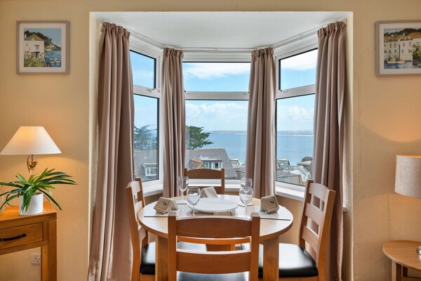 Foto van Appartement in St Ives bij Porthminster Strand - Vakantiehuis in St Ives - DiningRoom