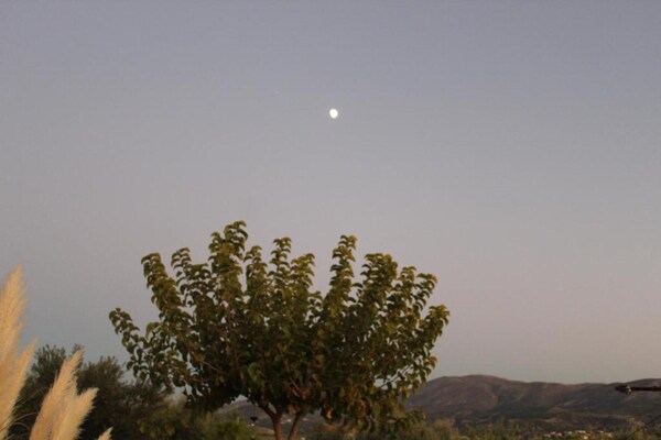 Foto van Villa op Kreta met Zwembad en Uitzicht - Vakantiehuis in Malades - AreaSummer20KM