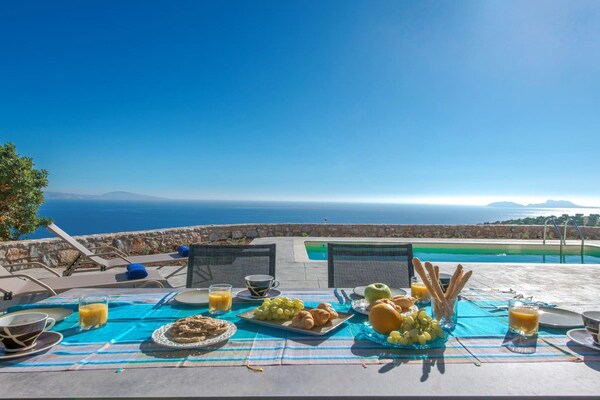 Foto van Chique Agia Galini Oase - Vakantiehuis in Agia Galini - TerraceBalcony