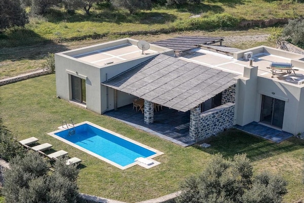 Foto van Chique villa met toegang tot het zwembad voor 5 personen - ExteriorSummer