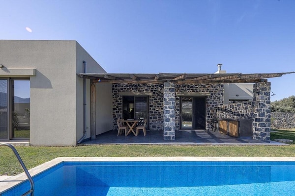 Foto van Chique villa met toegang tot het zwembad voor 5 personen - PoolOfHouse