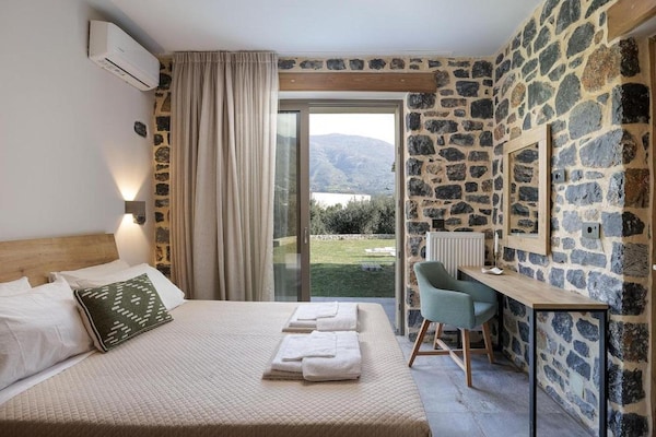 Foto van Chique villa met toegang tot het zwembad voor 5 personen - BedRoom