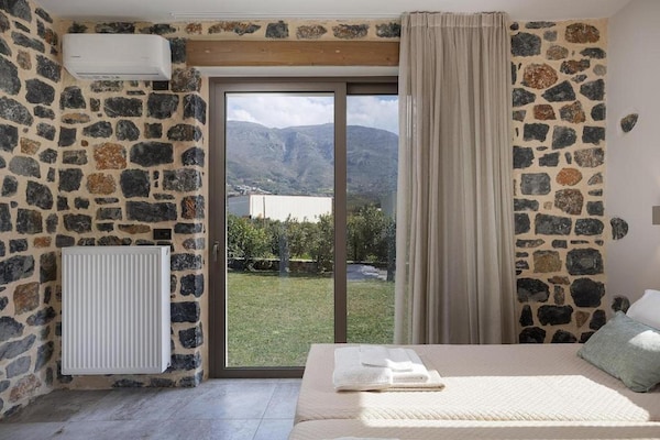 Foto van Chique villa met toegang tot het zwembad voor 5 personen - BedRoom