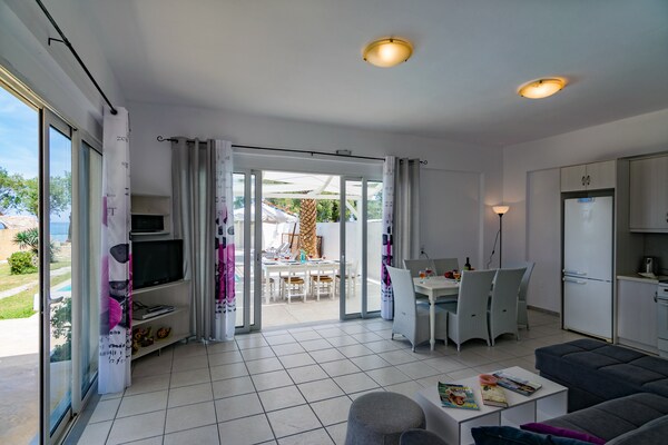 Foto van Prachtige villa in Sfakaki - Vakantiehuis in Sfakaki - LivingRoom