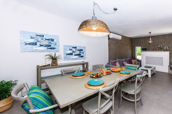 Foto van Chique familieprines landelijke oase - Vakantiehuis in Prines - DiningRoom