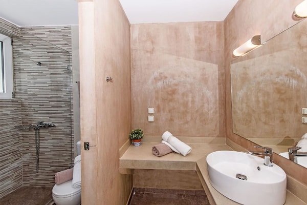Foto van Chique familieprines landelijke oase - Vakantiehuis in Prines - BathRoom