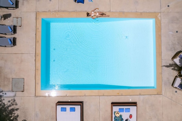 Foto van Chique familieprines landelijke oase - Vakantiehuis in Prines - PoolOfHouse