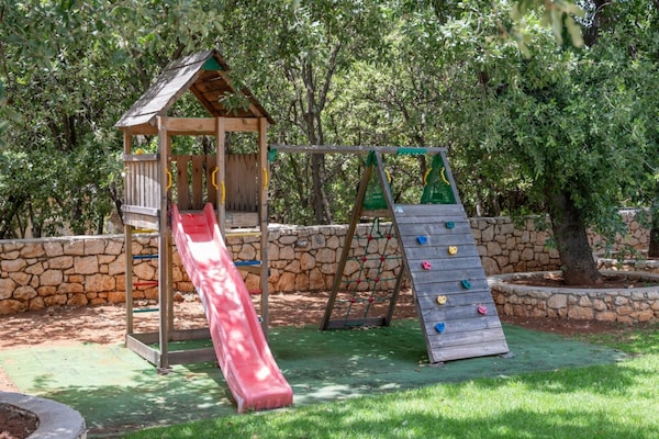 Foto van Chique familieprines landelijke oase - Vakantiehuis in Prines - GardenSummer