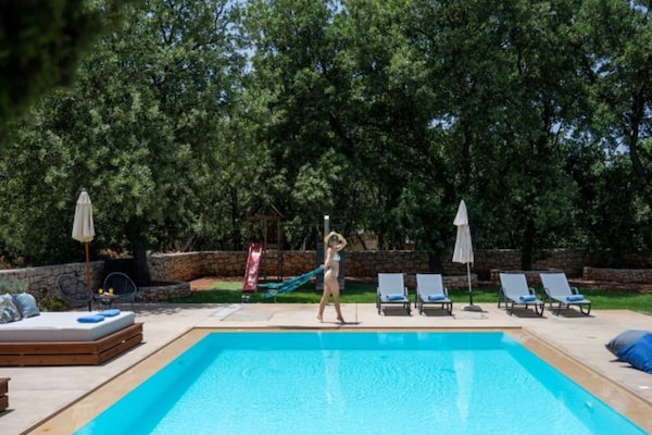 Foto van Chique familieprines landelijke oase - Vakantiehuis in Prines - PoolOfHouse