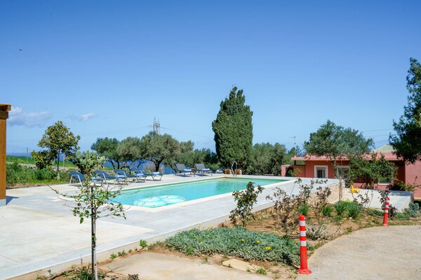 Foto van Charming spacious house, 5min from Rethymno! - Vakantiehuis in Tria Monastiria - PoolOfHouse