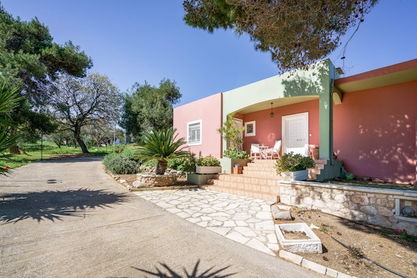 Foto van Charming spacious house, 5min from Rethymno! - Vakantiehuis in Tria Monastiria - Outdoor