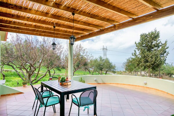 Foto van Charming spacious house, 5min from Rethymno! - Vakantiehuis in Tria Monastiria - Outdoor