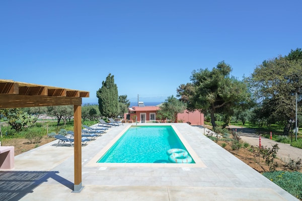 Foto van Charming spacious house, 5min from Rethymno! - Vakantiehuis in Tria Monastiria - PoolOfHouse