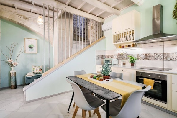 Foto van Armeni Mountain Oasis met 3 slaapkamers - Vakantiehuis in Armeni - DiningRoom