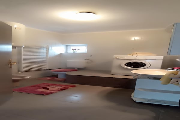 Foto van Vakantiehuis in Senj met zwembad bij zee - Vakantiehuis in Senj - BathRoom