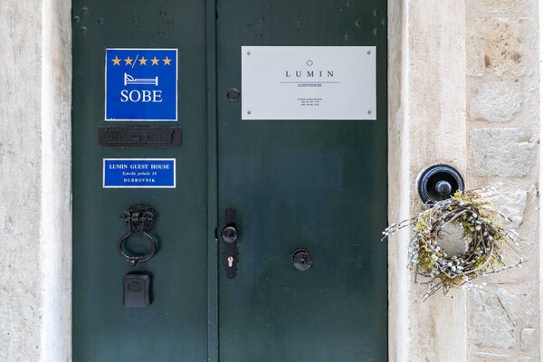 Foto van Guest House Lumin - Studio Apartment with City View Third Floor) (BR4) - Facilities